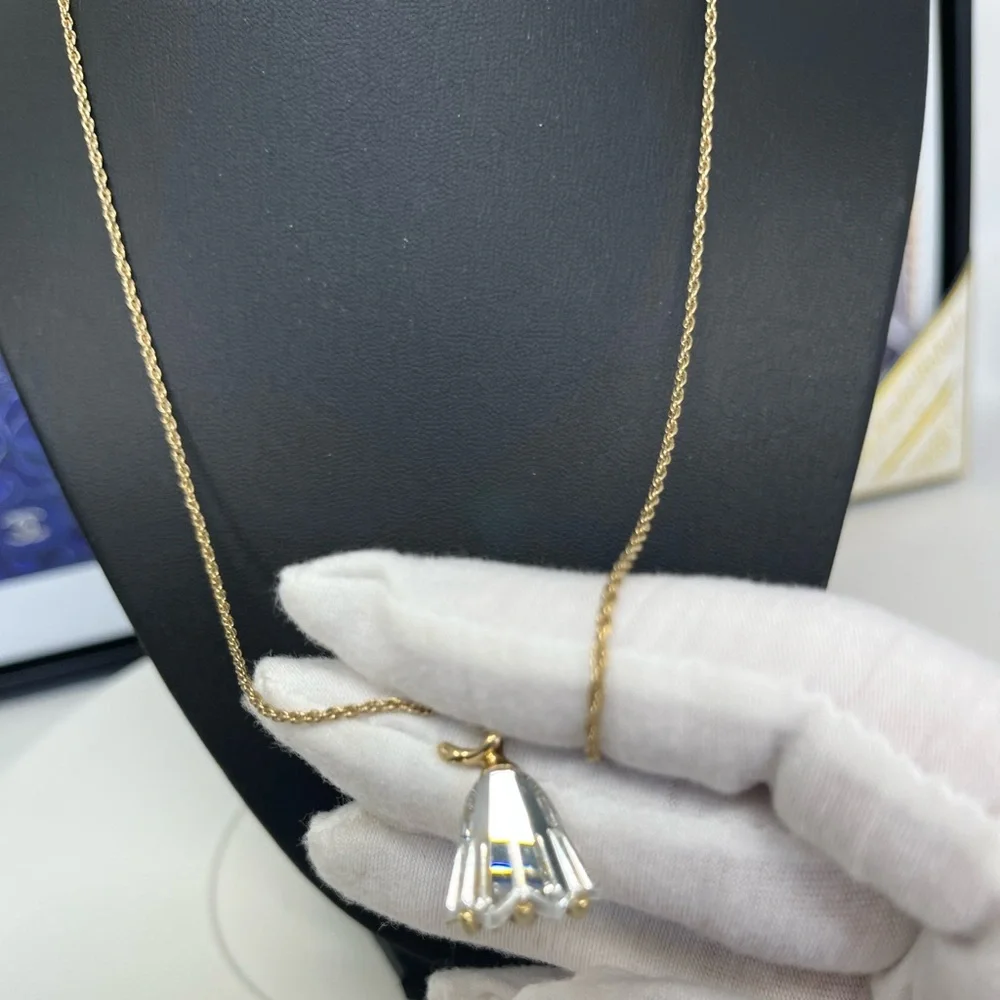 Necklace with Teardrop Pendant - Picture 4 of 5